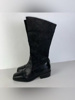 Black Floral Rose Embossed Suede Leather Boots Women's Sz 7 M  Markon Suela